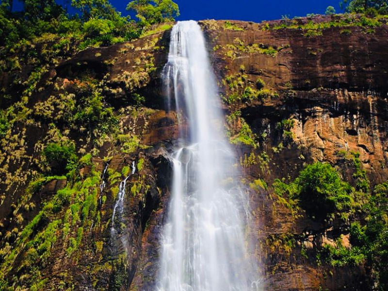 bambarakanda waterfalls